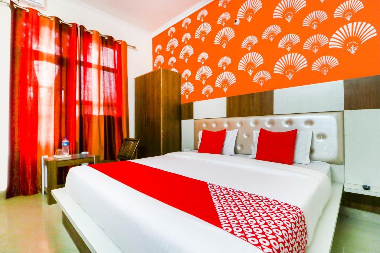 Oyo Hotel City View Nayagaon Exterior photo