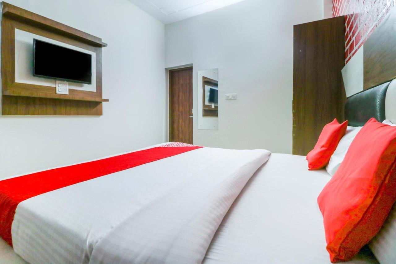 Oyo Hotel City View Nayagaon Exterior photo